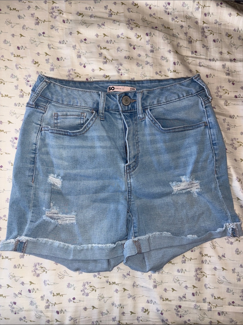 SO Light Blue Distressed Denim Jean Shorts 9/29W High Rise Midi